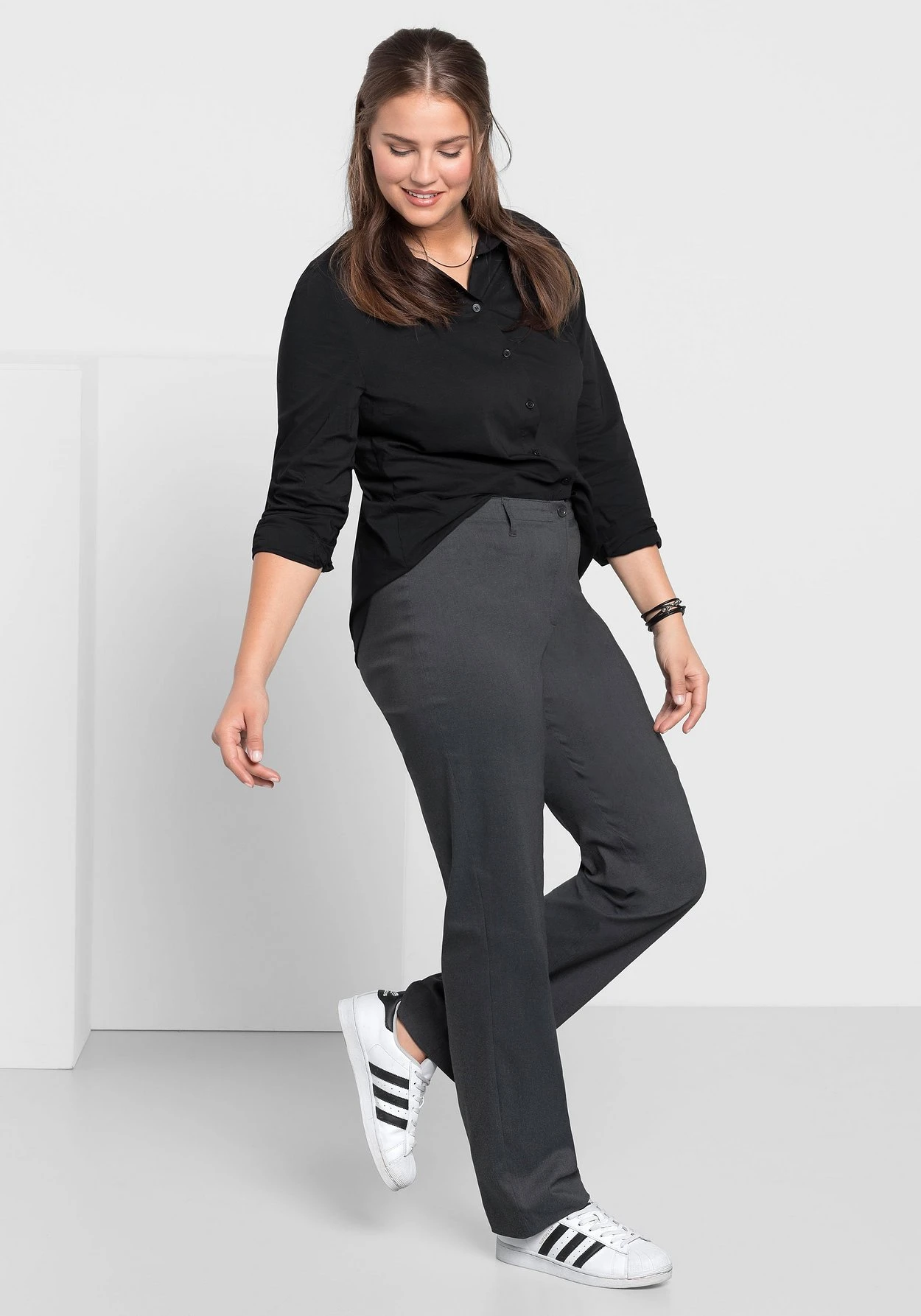 Sheego Bengalin-Hose In Gerader Form – Bild 5