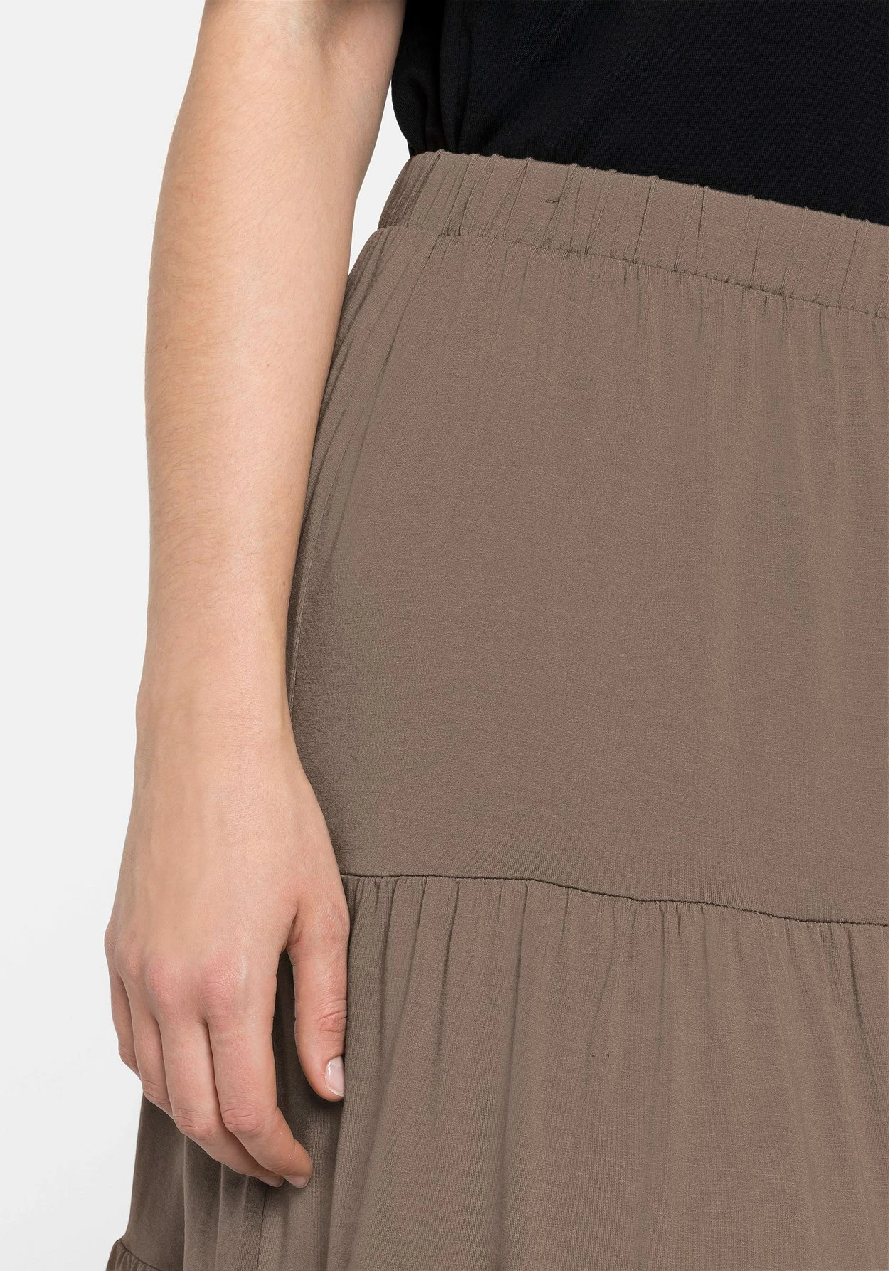 Sheego Strandrock Mit Gummibund Und Stufigen Volants – Bild 7