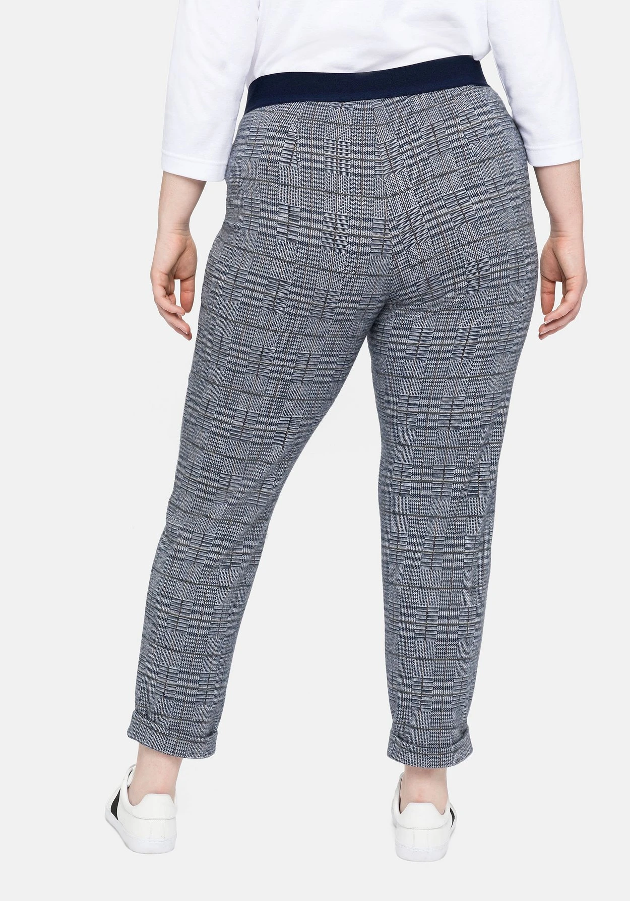 Sheego Chinohose Mit Karomuster Und Bundfalten – Bild 3