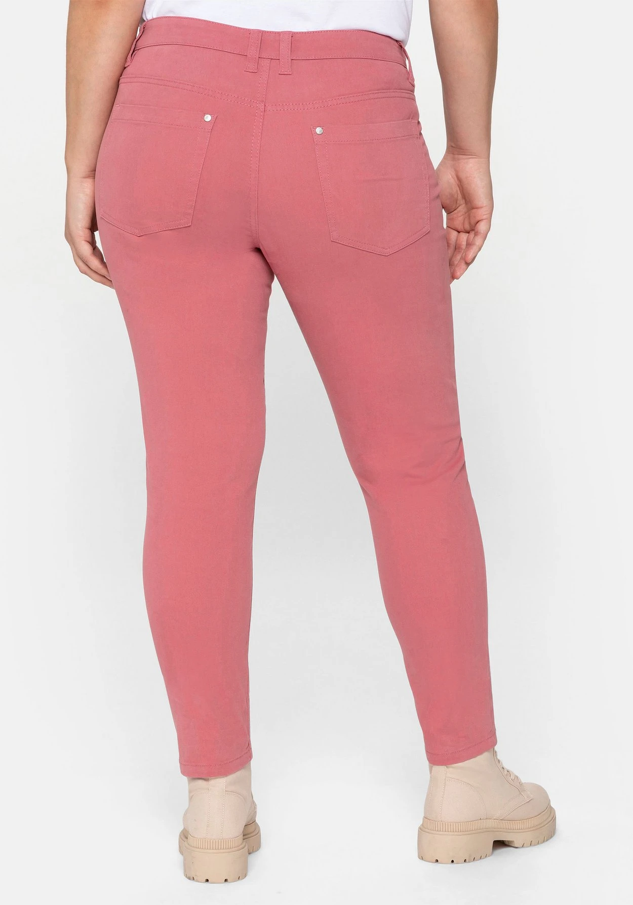 Schmale Twill-Hose In Samtig-weicher Qualität – Bild 3