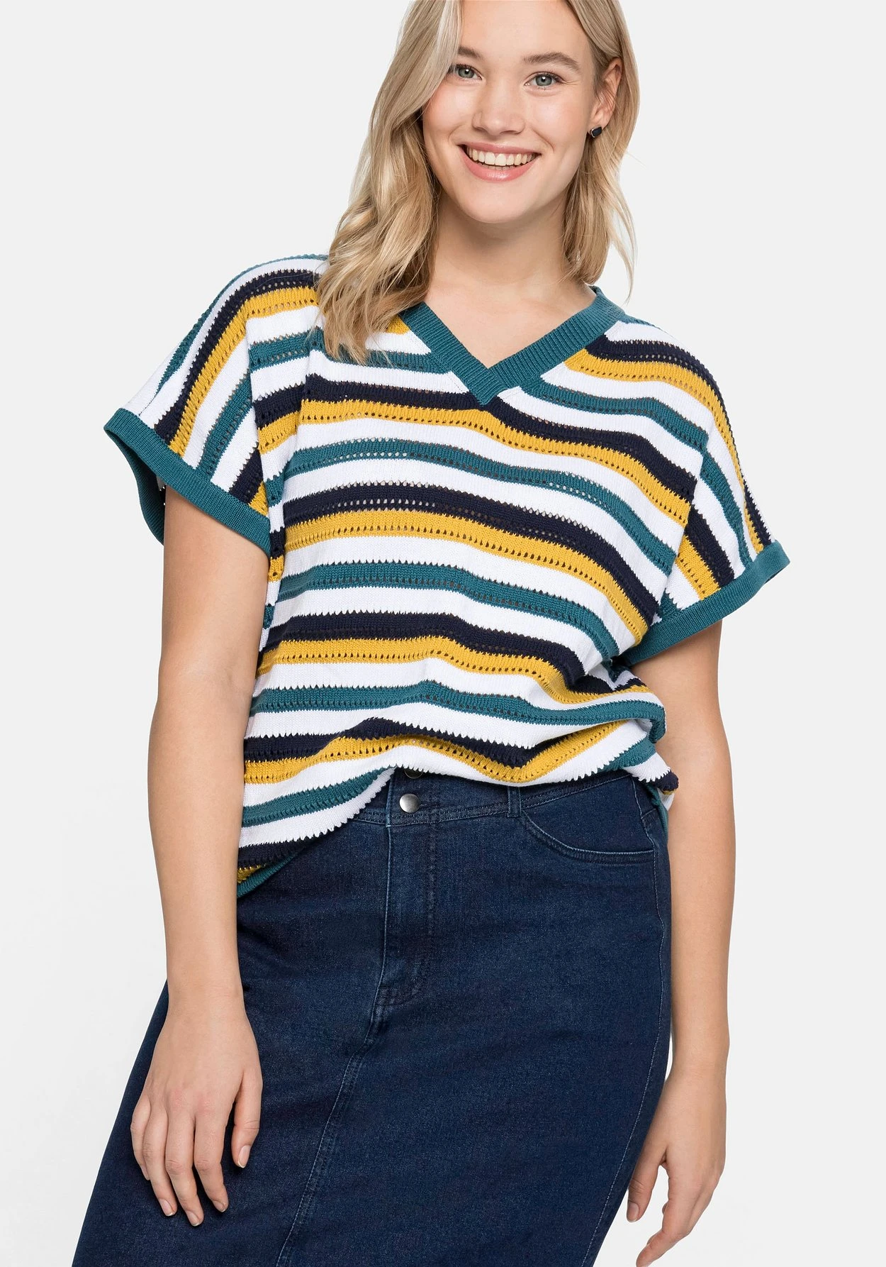 Sheego Kurzarmpullover Mit Ringeln Im Ajourstrickmuster – Bild 6