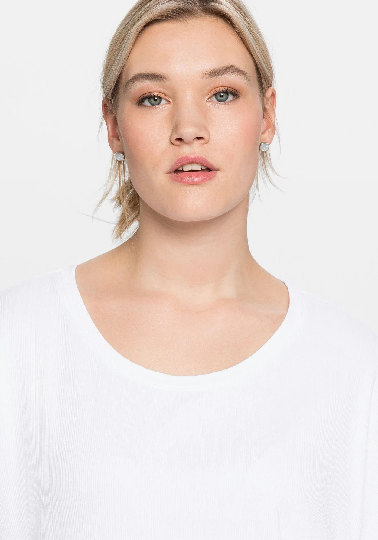 Sheego Oversized-Shirt Mit Dezenten Streife – Bild 6