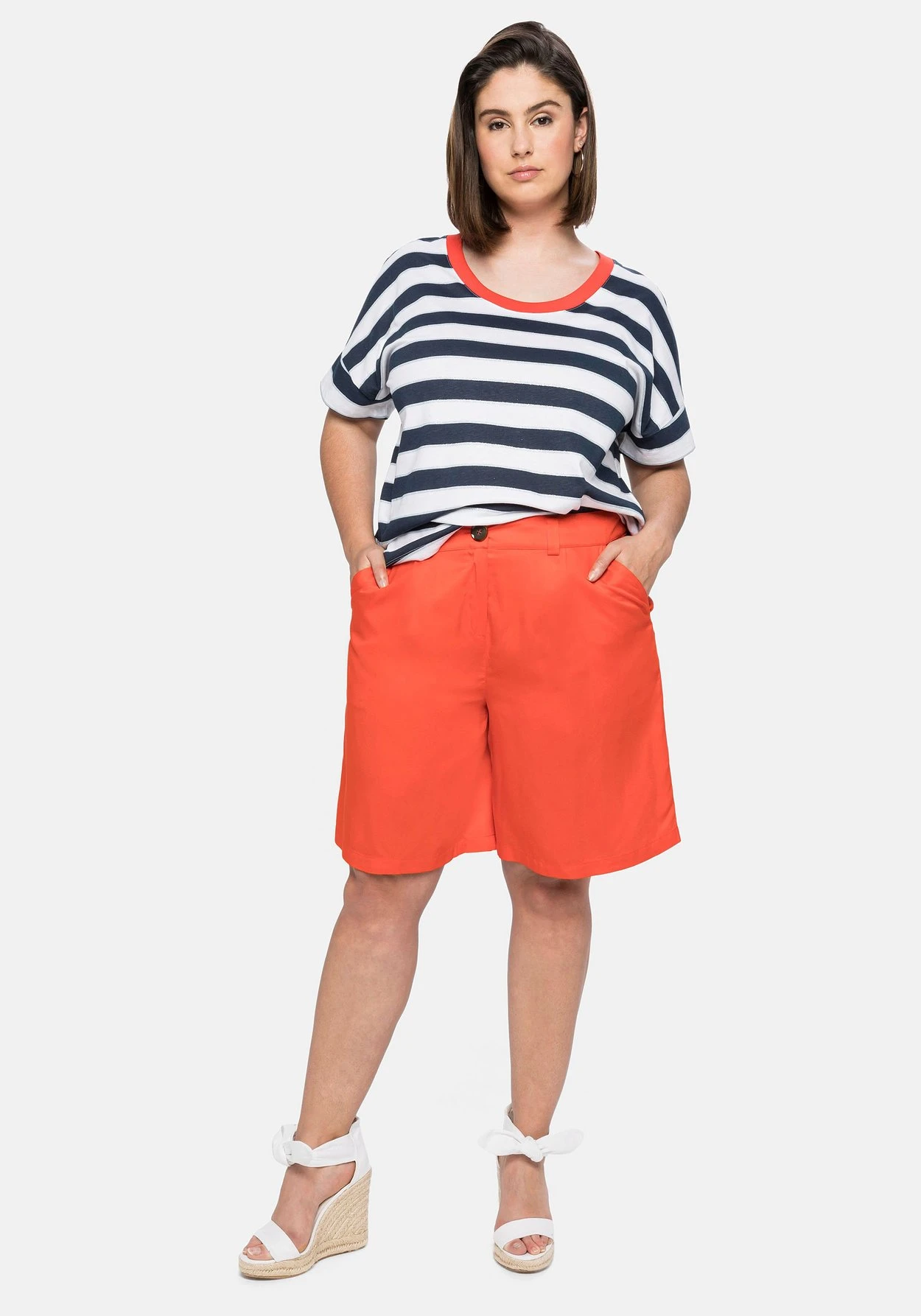 Sheego Bermudas Mit Bügelfalten Und Eingrifftaschen – Bild 5