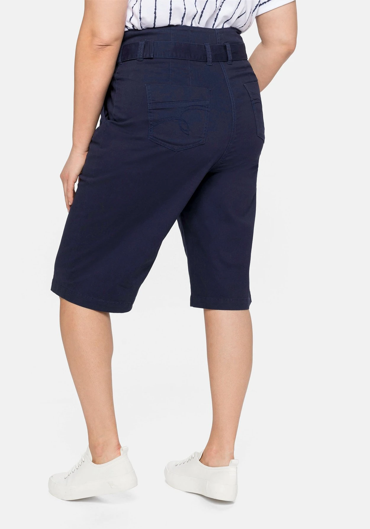 Sheego Twill-Bermudas Mit High-Waist-Bund Und Gürtel – Bild 3