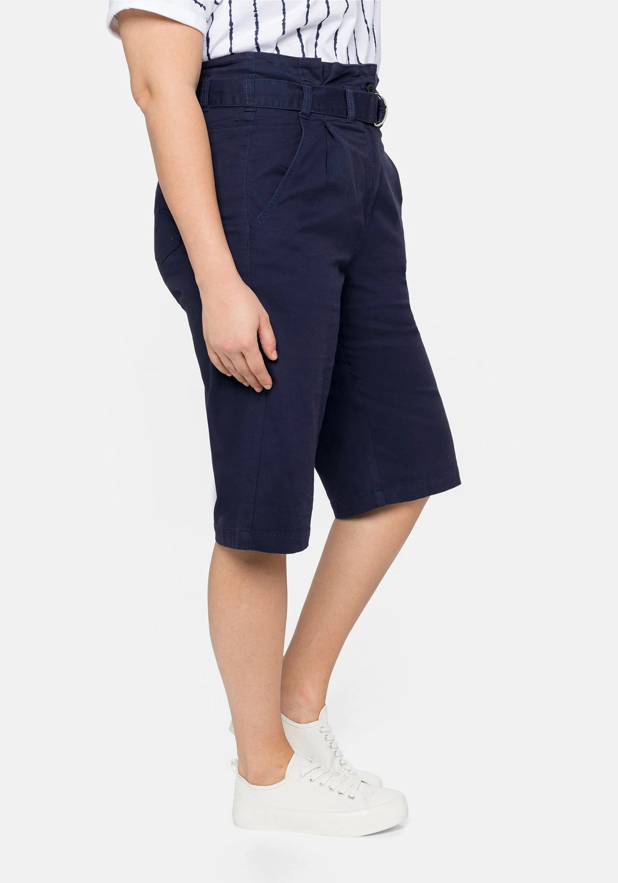 Sheego Twill-Bermudas Mit High-Waist-Bund Und Gürtel – Bild 2