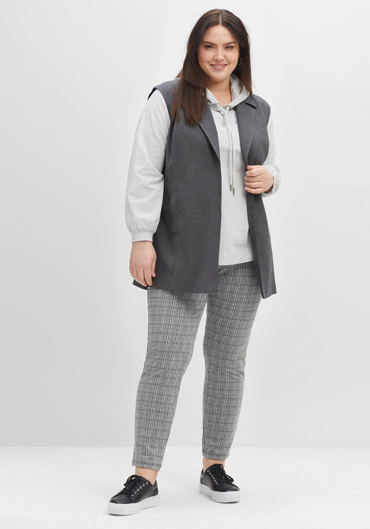 Sheego Longweste Mit Reverskragen Und Bindegürtel – Bild 5