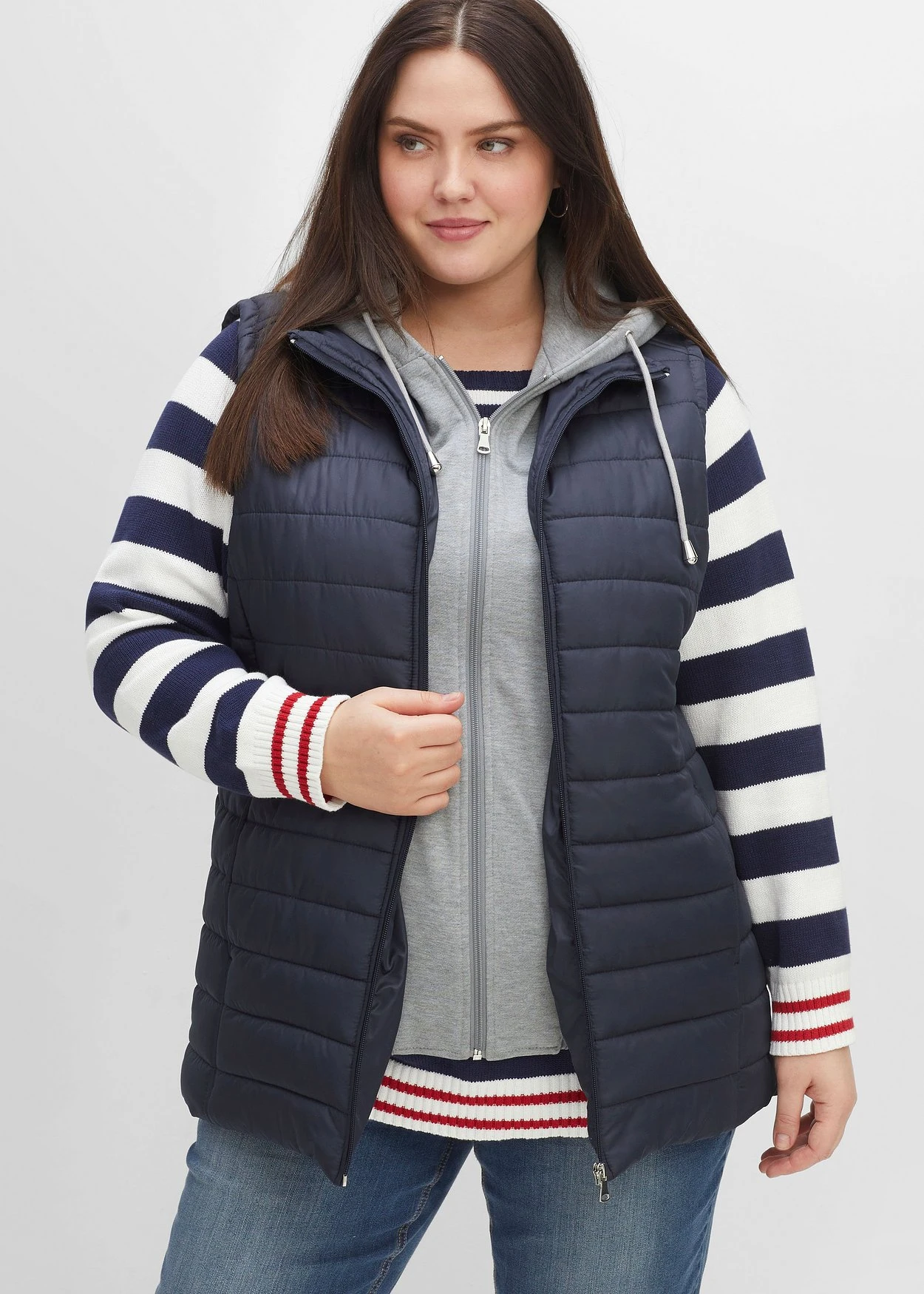 Sheego Steppweste In 2-in-1-Optik, Mit Einsatz Aus Sweat – Bild 6