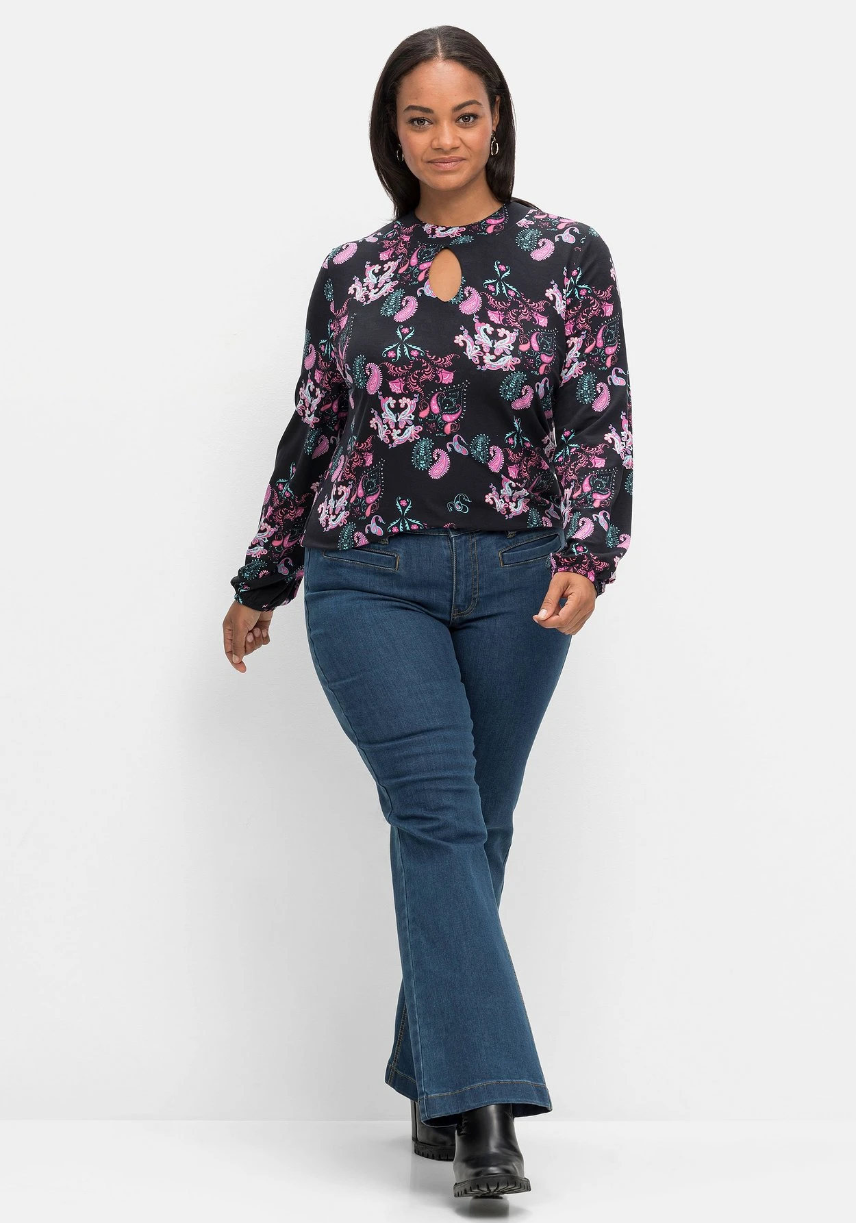 Langarmshirt Mit Paisley-Print Und Cut-out Vorn – Bild 4