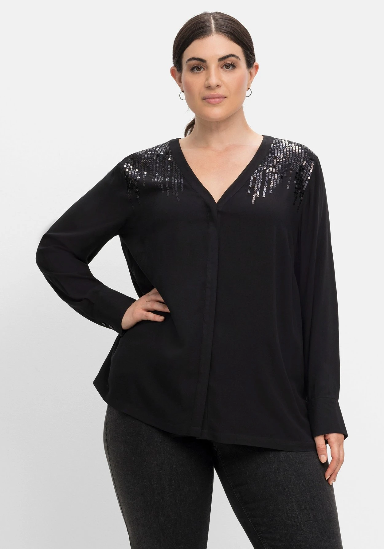 Sheego Bluse Mit V-Ausschnitt Und Pailletten