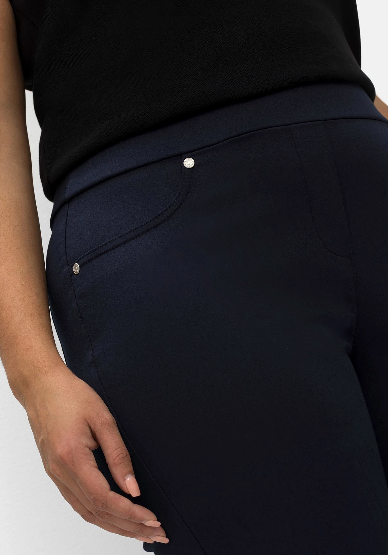 Sheego Schmale 7/8-Stretchhose Mit Elastischem Bund – Bild 7