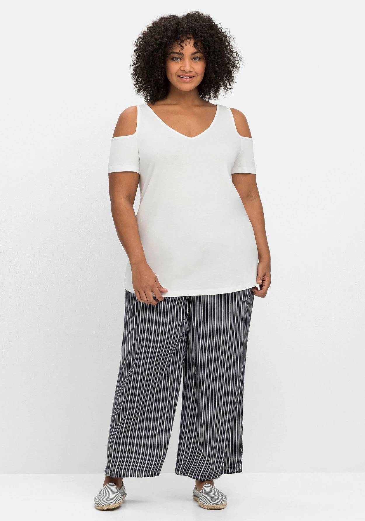 Sheego Gestreifte Strandhose Mit Weitem Bein