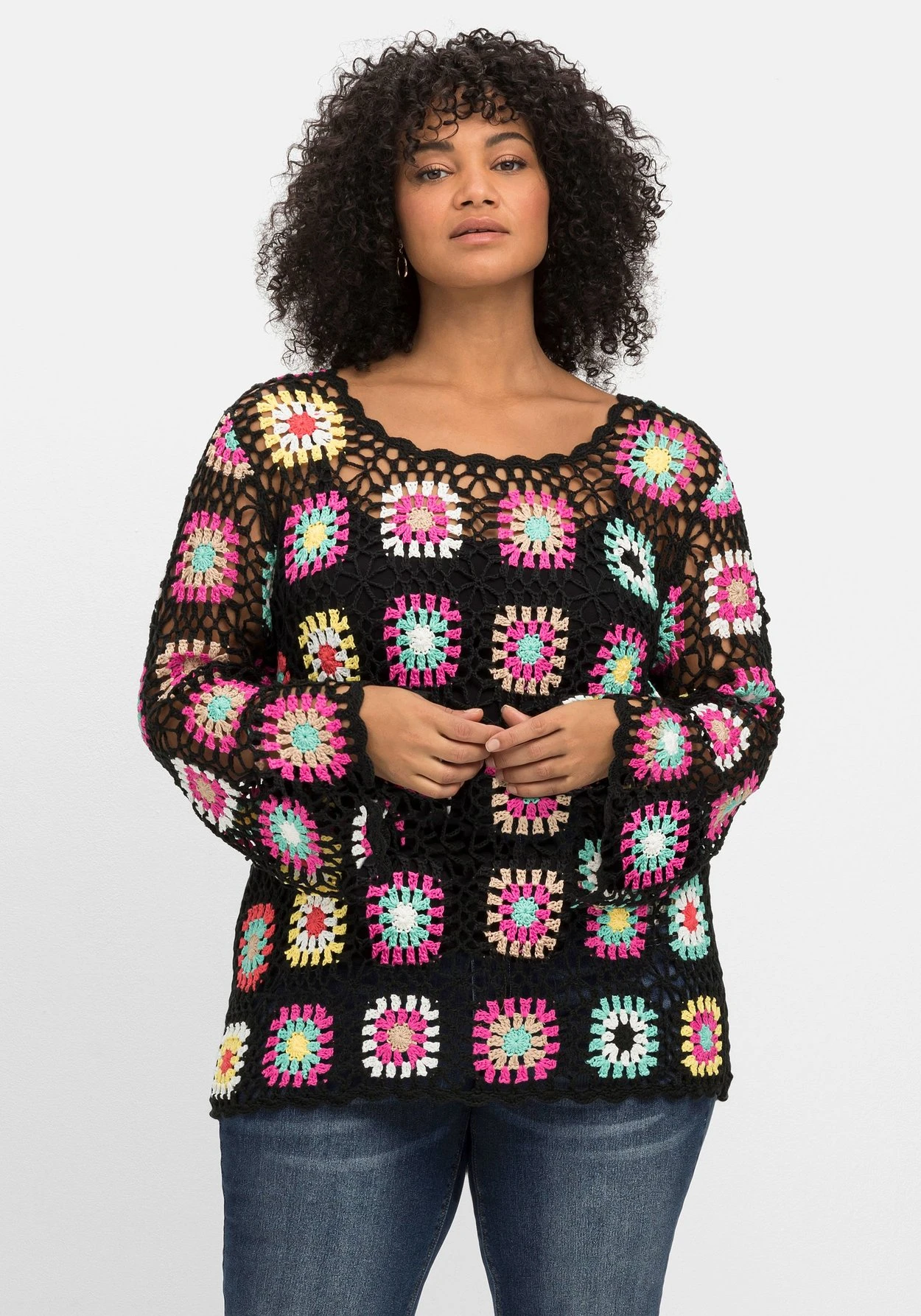 Handgearbeiteter Häkelpullover Im Crochet-Muster – Bild 6