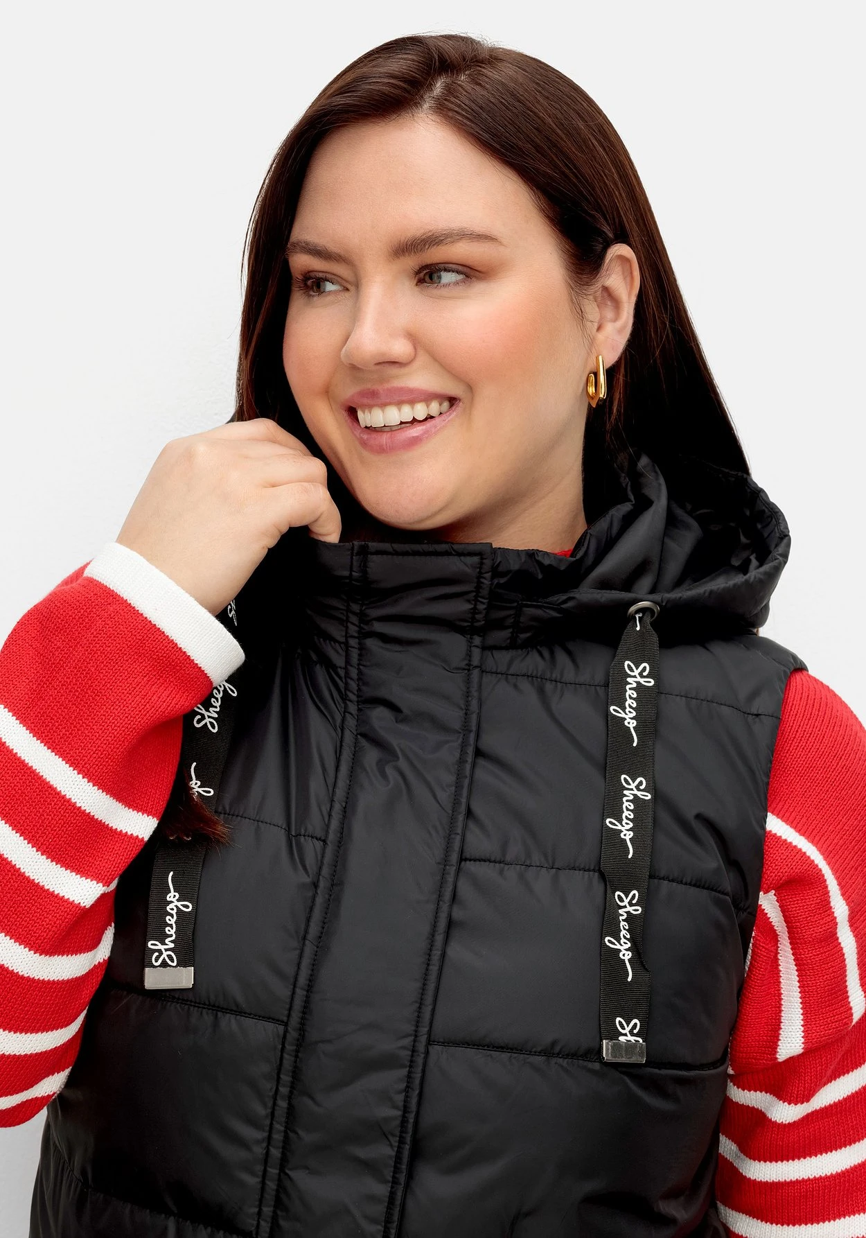 Sheego Lange Steppweste Mit Abnehmbarer Kapuze – Bild 6