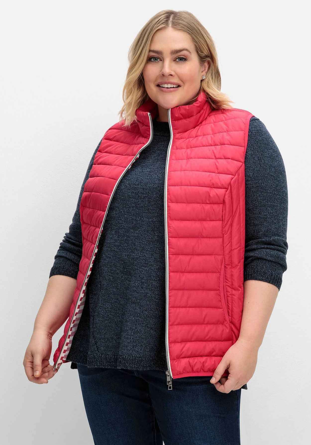 Sheego Leicht Wattierte Steppweste Mit 2-Wege-Zipper